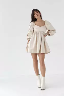 Атласное платье-мини с пышной юбкой и с открытой спиной - кремовый цвет, L (есть размеры)