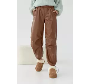 Женские свободные штаны из кожзама - коричневый цвет, S (есть размеры)